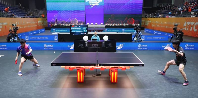 两度起死回生，国乒男队让二追三晋级亚锦赛决赛，日本队一晚上白忙活了