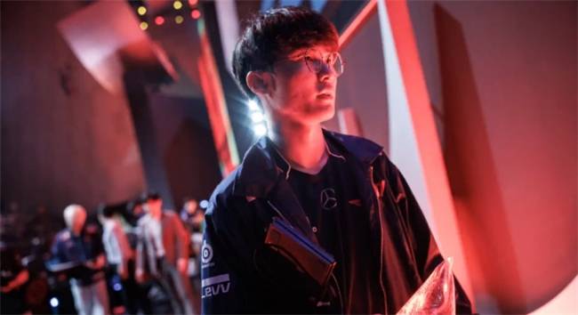 【一竞技1JingJi】LOL：S15瑞士轮数据出炉 小吕布成为被单杀王！